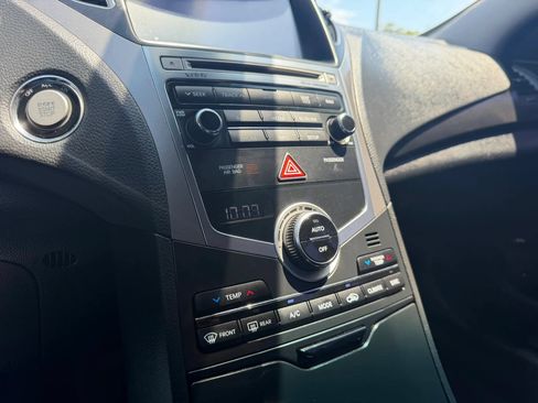 Used 2016 Hyundai Azera Limited FWD image 27