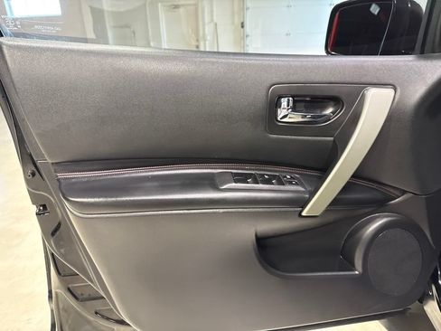 Used 2013 Nissan Rogue SL AWD/4WD image 16