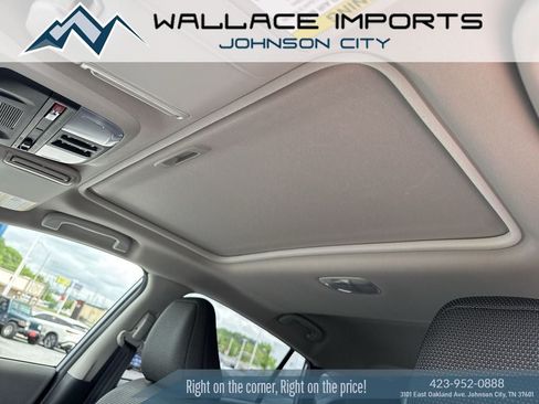 Used 2024 Subaru Crosstrek 2.0i Premium AWD/4WD image 6