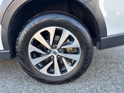 Certified 2025 Subaru Outback 2.5i image 27