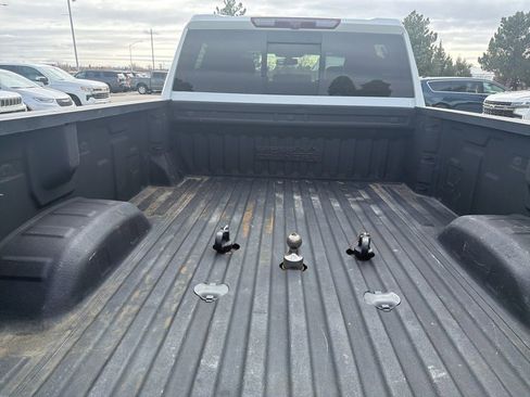 Used 2022 Chevrolet Silverado 3500 High Country image 5