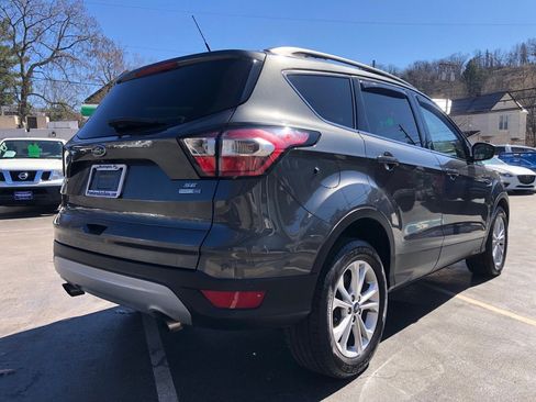 Used 2018 Ford Escape SE w/ SE Sync 3 Package image 5