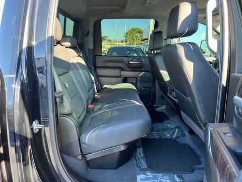 Used 2021 GMC Sierra 2500 Denali w/ Denali Ultimate Package image 18
