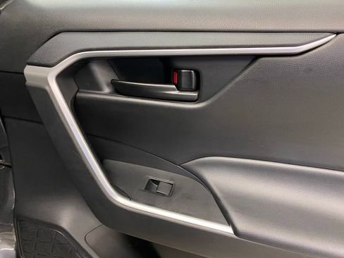 Used 2024 Toyota RAV4 LE image 39