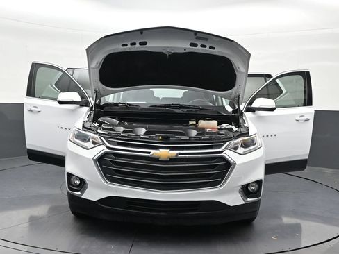 Used 2020 Chevrolet Traverse LT FWD image 36