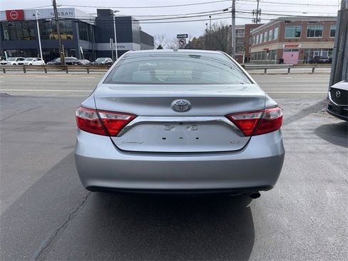 Used 2015 Toyota Camry XLE image 7