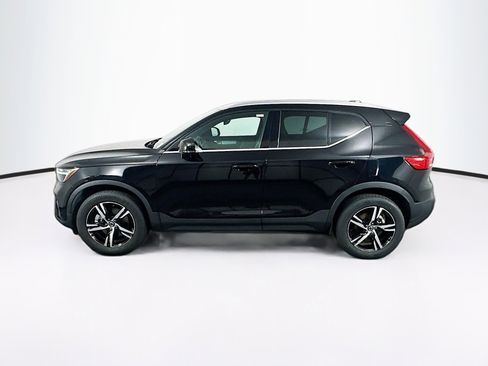 Used 2025 Volvo XC40 B5 Core AWD/4WD image 4