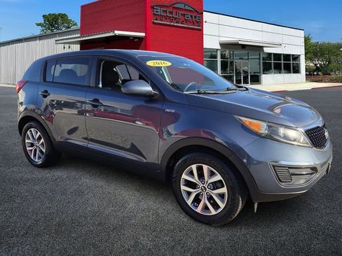 Used 2016 Kia Sportage LX image 7