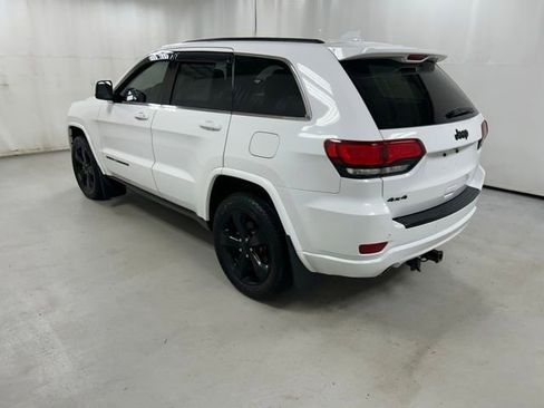 Used 2015 Jeep Grand Cherokee Altitude AWD/4WD image 7