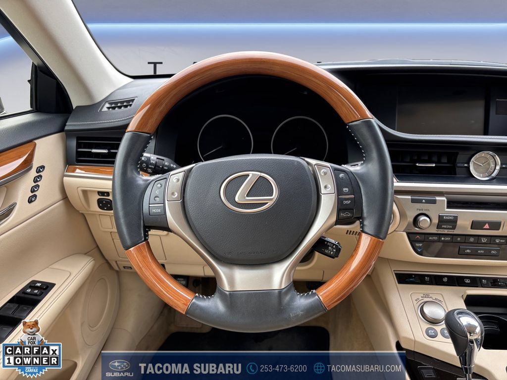 Used 2013 Lexus ES 300h w/ Luxury Pkg FWD image 13