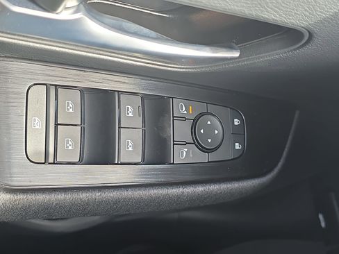 New 2026 Nissan Kicks SV w/ SV Premium Package FWD image 26