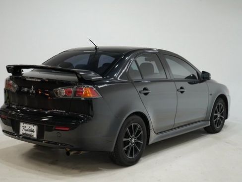Used 2017 Mitsubishi Lancer ES image 7