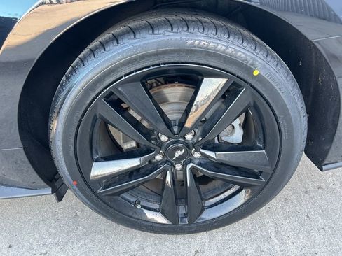 Used 2020 Ford Mustang GT Premium image 27