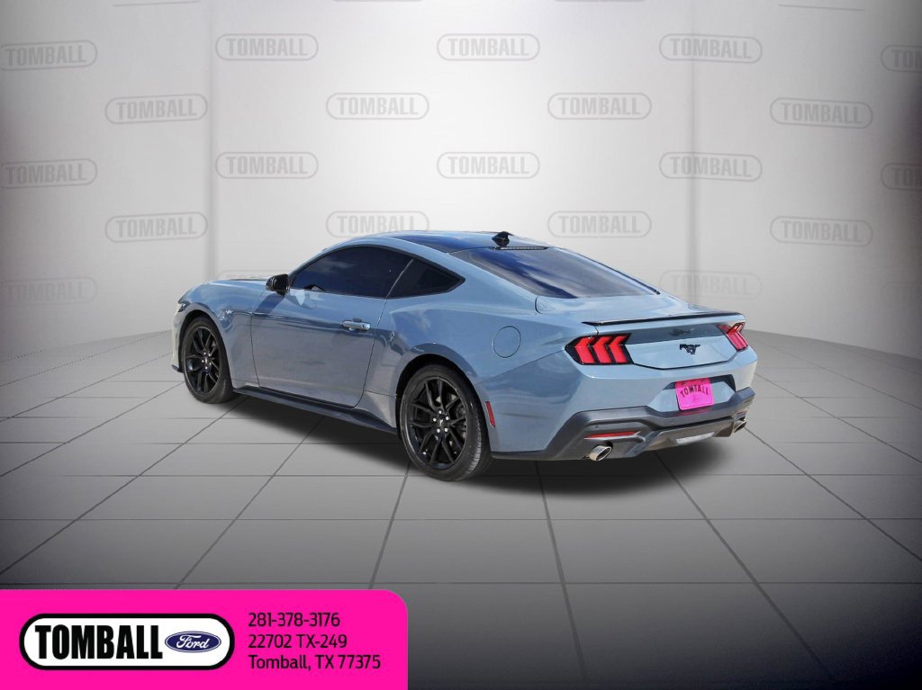 Used 2024 Ford Mustang Coupe RWD image 5