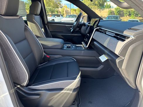 Used 2026 GMC Sierra EV Elevation image 16