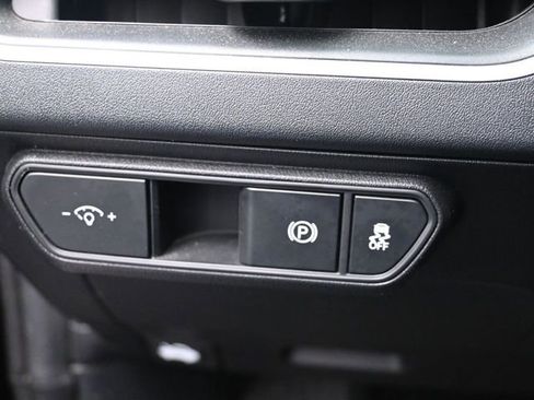 Used 2025 Kia K4 LXS image 33