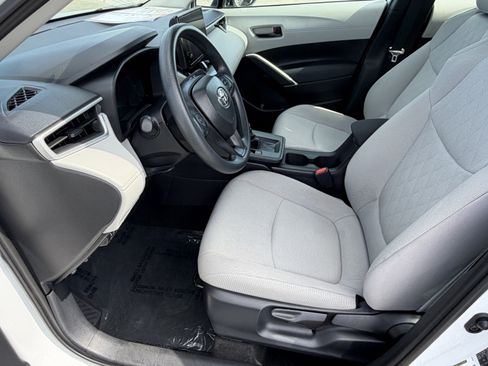 Certified 2026 Toyota Corolla Cross L FWD image 25