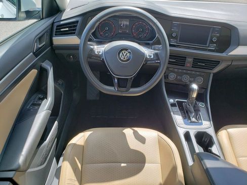 Used 2021 Volkswagen Jetta SE w/ SE Cold Weather Package FWD image 14