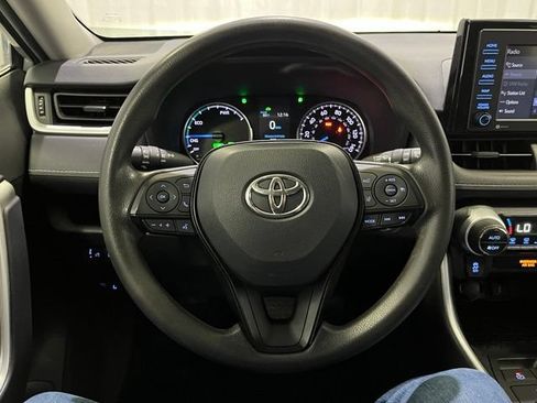 Certified 2021 Toyota RAV4 XLE AWD/4WD image 17