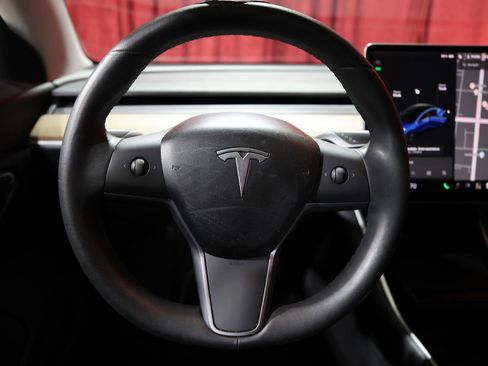 Used 2019 Tesla Model 3 Long Range AWD/4WD image 16