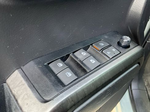 Used 2023 Toyota Tacoma TRD Off-Road w/ Technology Package image 22