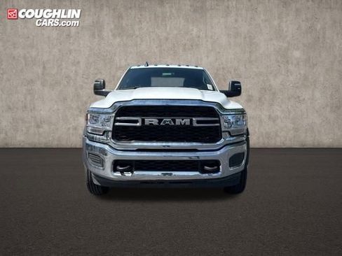 New 2024 RAM 5500 Tradesman w/ Chrome Appearance Group image 2