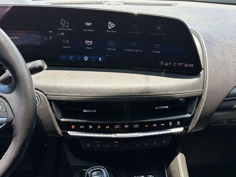 Used 2025 Cadillac CT5 Premium Luxury RWD image 24