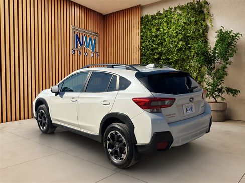 Used 2021 Subaru Crosstrek 2.0i Premium AWD/4WD image 20