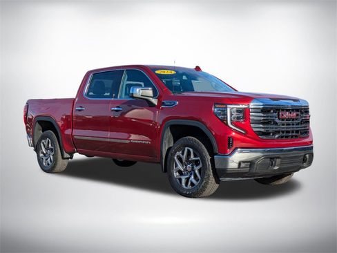 Used 2024 GMC Sierra 1500 SLT w/ SLT Convenience Package image 2