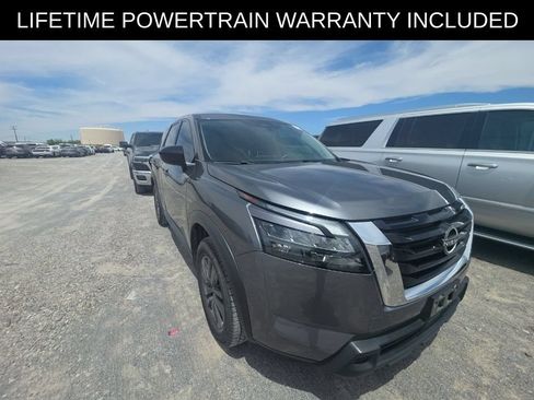 Used 2024 Nissan Pathfinder S AWD/4WD image 1