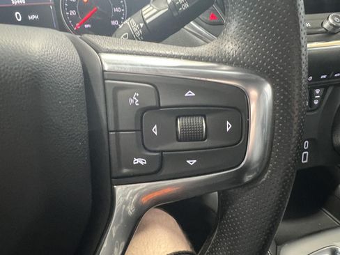 Used 2025 Chevrolet Blazer LT FWD image 11