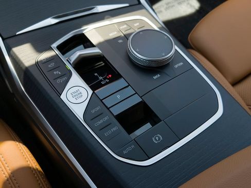 New 2026 BMW 330i Sedan w/ Premium Package RWD image 10