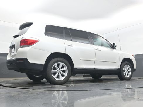 Used 2011 Toyota Highlander 2WD image 27
