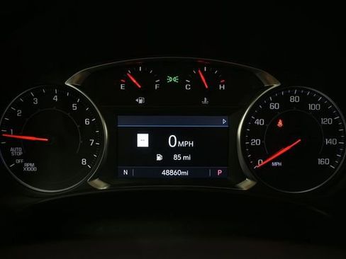 Used 2022 GMC Terrain SLT w/ Infotainment Package II FWD image 9