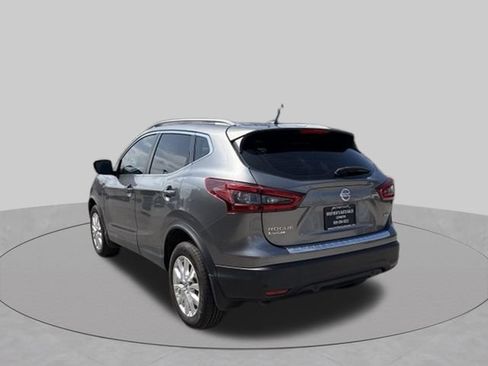 Used 2021 Nissan Rogue Sport SV FWD image 4