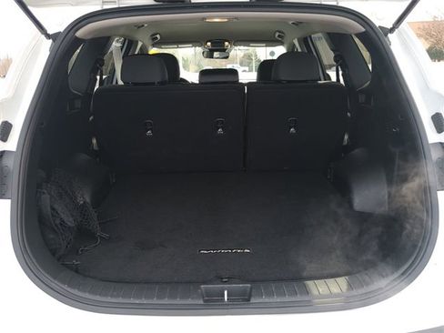 Used 2023 Hyundai Santa Fe SE image 12