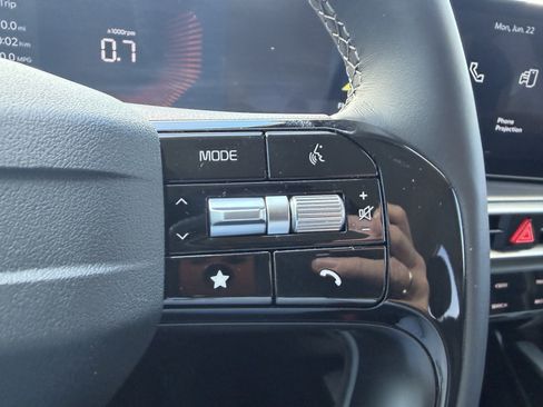 Certified 2026 Kia Sorento LX FWD image 24