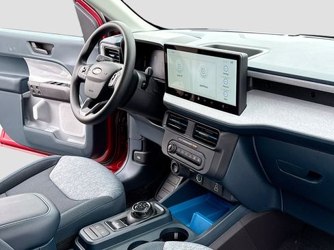 New 2026 Ford Maverick XLT image 5