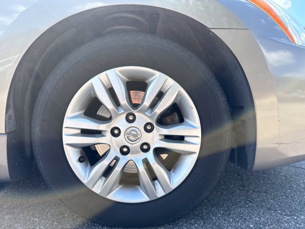 Used 2012 Nissan Altima 2.5 SL w/ 2.5SL Pkg FWD image 11