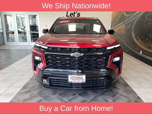 Used 2024 Chevrolet Traverse RS AWD/4WD image 3