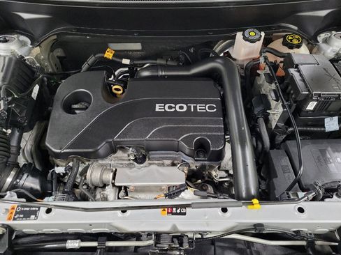 Used 2020 Chevrolet Equinox LT image 30