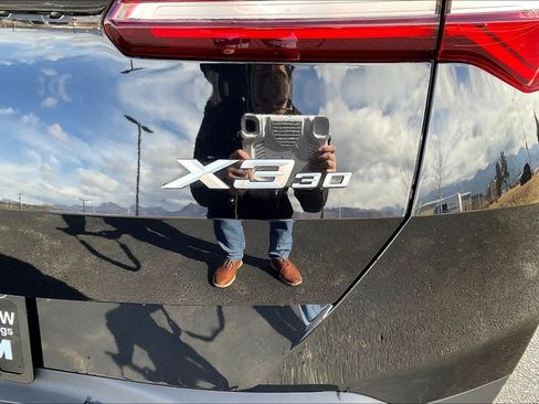 Certified 2025 BMW X3 xDrive30i w/ Premium Package image 24