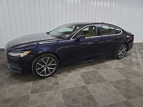 Used 2019 Volvo S90 T6 Momentum image 6