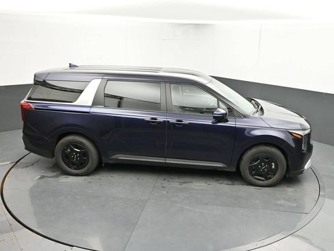 Used 2026 Kia Carnival FWD image 29