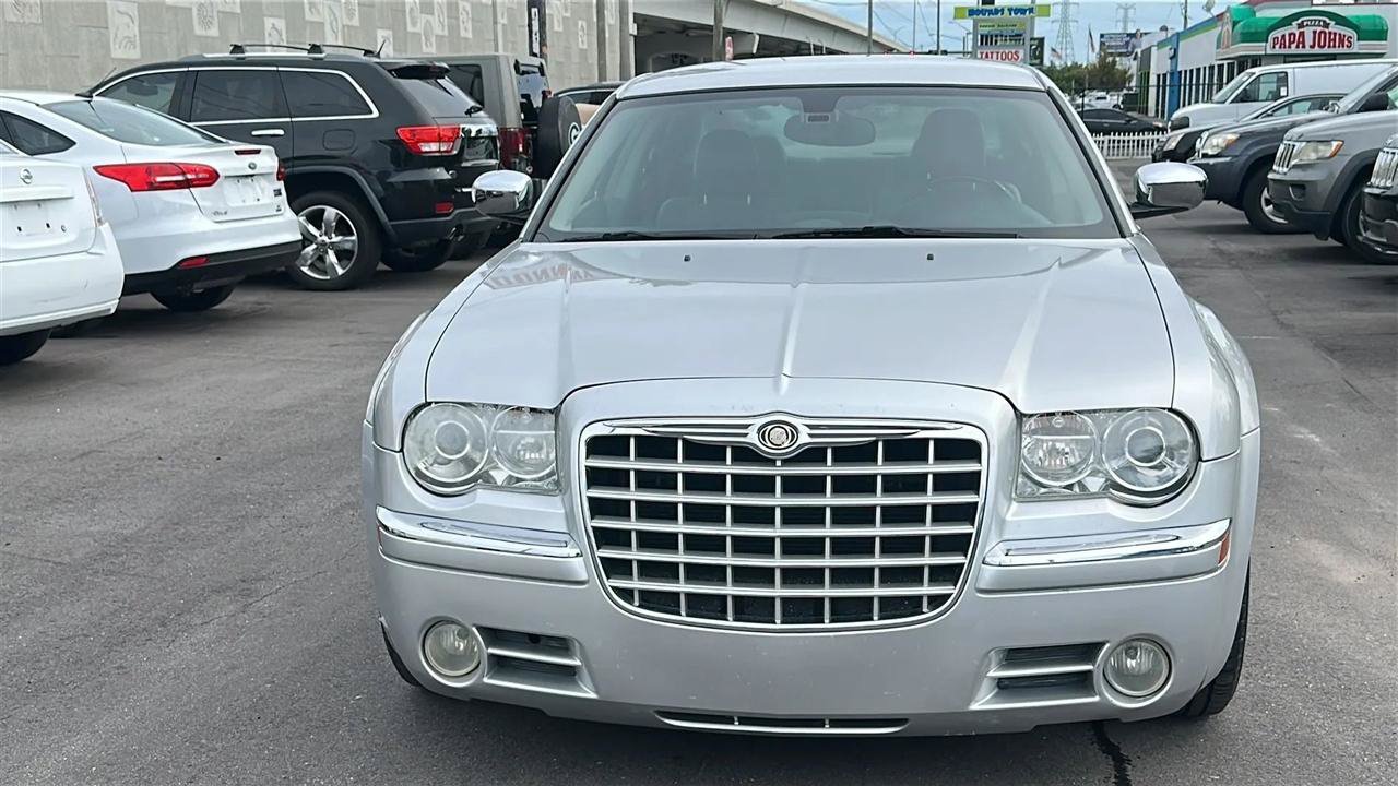Used 2007 Chrysler 300 C RWD image 3