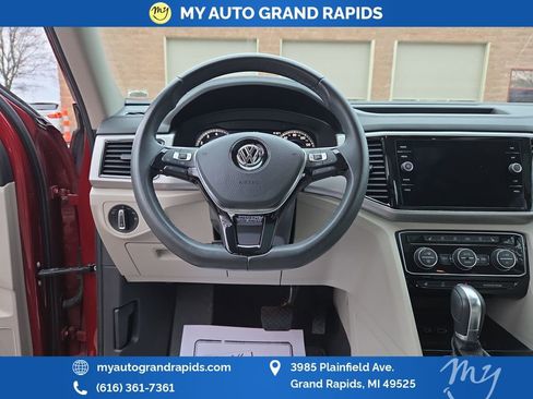 Used 2019 Volkswagen Atlas SEL Premium image 20
