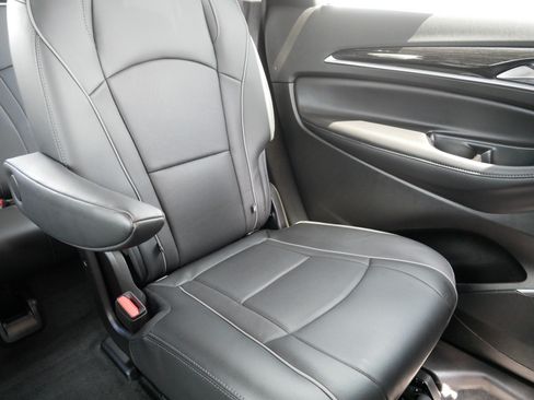 Used 2020 Buick Enclave Avenir w/ Avenir Technology Package AWD/4WD image 14