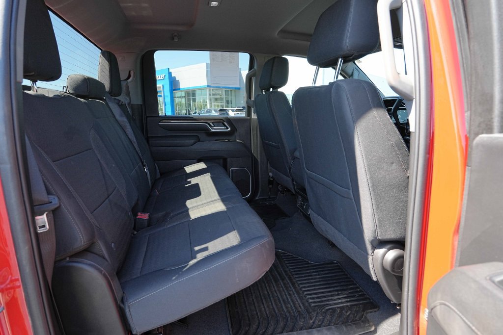 Used 2025 Chevrolet Silverado 2500 LT w/ Convenience Package AWD/4WD image 24
