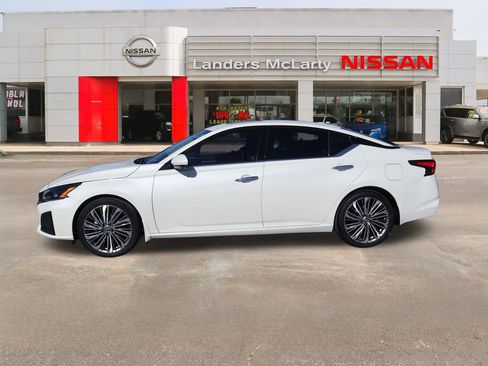 New 2025 Nissan Altima 2.5 SL image 6