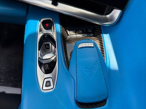 Used 2021 Chevrolet Corvette Stingray Premium Cpe w/ Z51 Performance Package RWD image 17